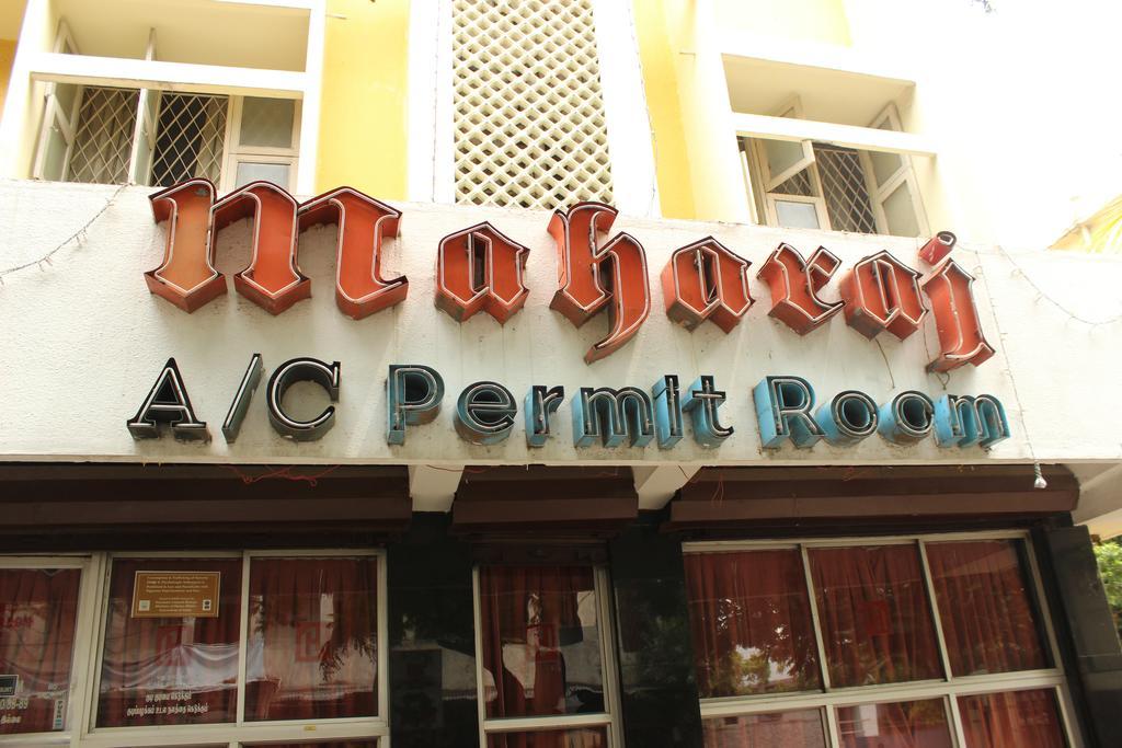 Hotel Pandian Csennai Kültér fotó