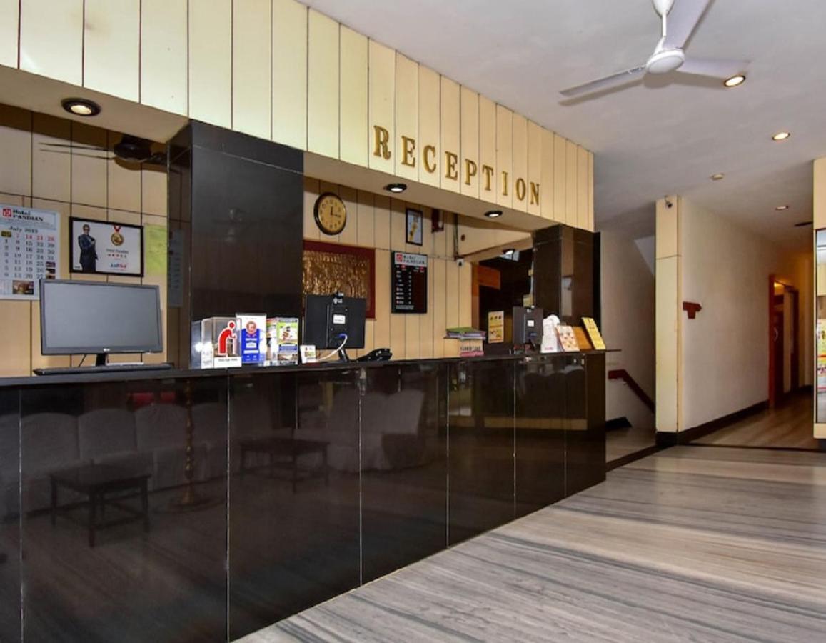 Hotel Pandian Csennai Kültér fotó